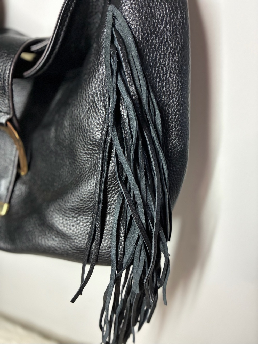 G.I.L.I. Black Leather Fringe Shoulder Bag - Picture 6 of 10